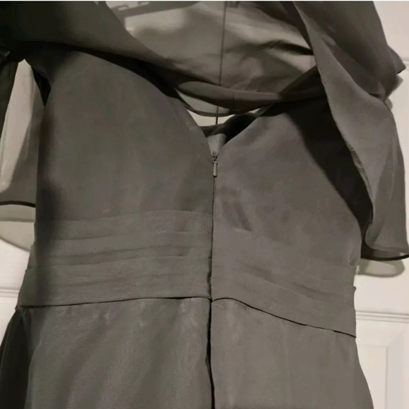 Glamlora Mother Of The Bride / Groom Floor Length Dress Size 8 (closer to sz 6) - Picture 6 of 8